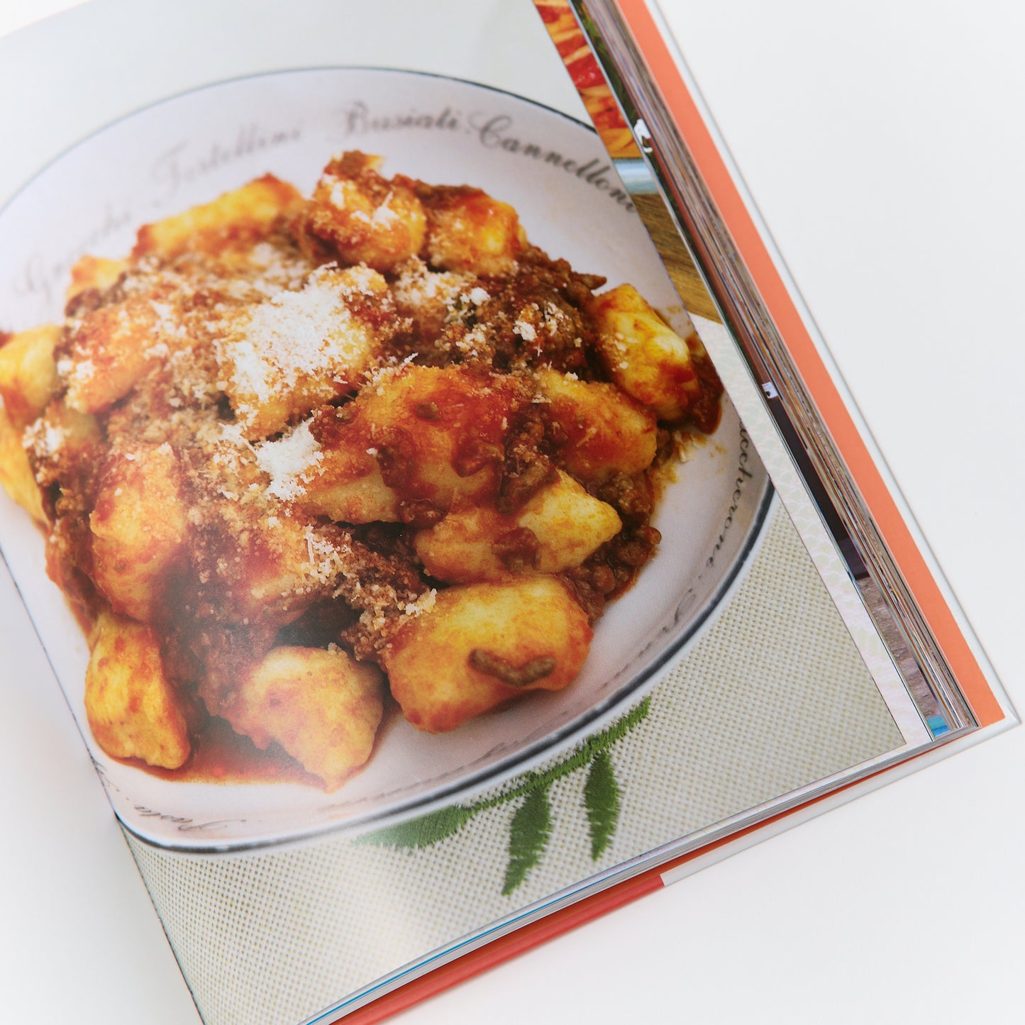 CQ PASTA- Nonna's Calabrese Classics CookBook